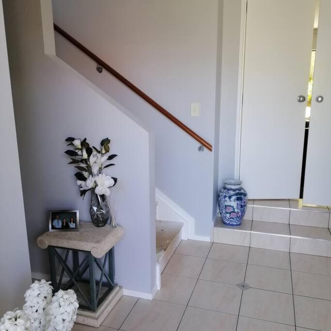 Double Room With Shared Bathroom Auckland Zewnętrze zdjęcie